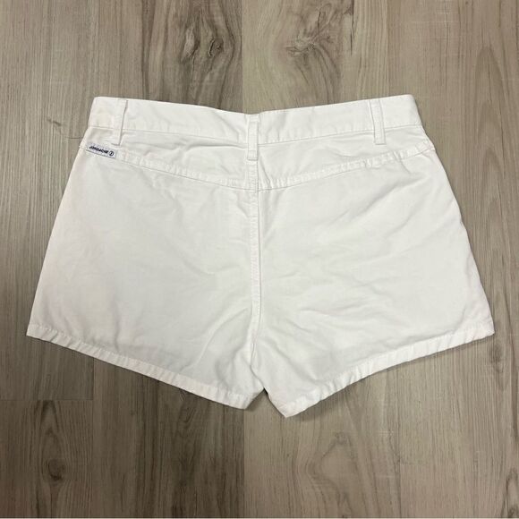 Jordache white shorts size 11/12 button fly. Front pockets vintage Y2K - Picture 2 of 12